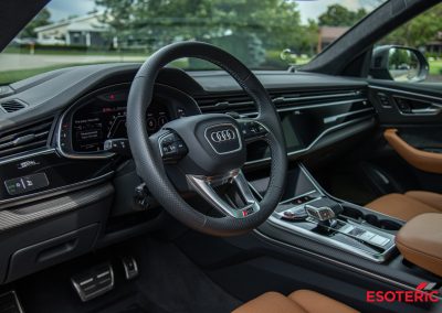 Audi RSQ5 ESOTERIC Detail