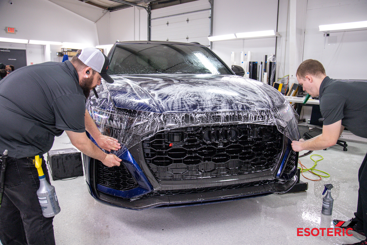 Audi RSQ8 | ESOTERIC