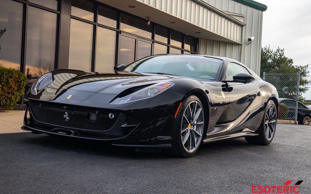 Black Ferrari 812 GTS